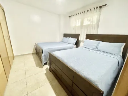 Marbella 2Bedroom Beachfront Apartment Отели в г. Хуан-Долио