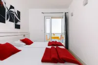 Nice Apartment with a Sea View Hotels in Stobrec