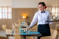 S Plaza Suites Hotel - breakfast