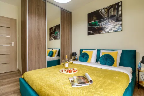 Lumina Stylish 3-Room Apart with Balcony Hotels in Gmina Aleksandrow Lodzki
