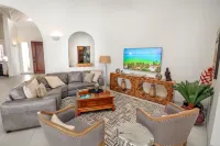 Puerta Al-Mar Villa