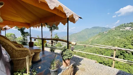 Ananta Prana Отели в г. Массури