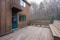 キリントンマウンテンホーム！ ホットタブ & スキーまで5分！ 3 ベッドルームホーム バイ レッドオーニング