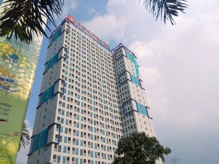 Minimalist and Comfy Studio at Grand Dhika City Apartment