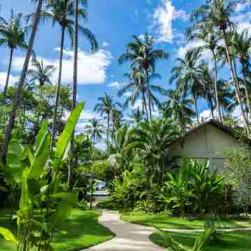 El Nido Mahogany Beach Hotel Exterior