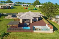 Cayley Mountain Resort