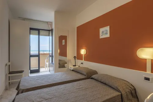 Hotel Quisisana Vada - 2 stelle