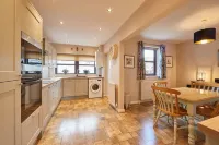 호스트 스테이 우드 스트리트  코티지