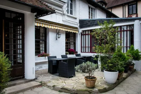 Hotel de Normandie Отели в г. Арньер-Сюр-Итон