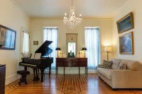 Comfort & Elegance in a Historic La Crosse, Wisconsin Mansion