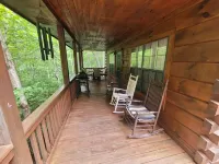 Peaceful Treetop Getaway Near Blue Ridge & Ellijay