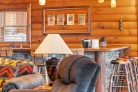 VIEWS of the Appalachian MTN in cozy cabin w/ HOT TUB