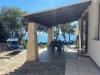 Villa "The lapwing onesemi-detached portion of the sea)