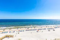Gulf-front condo with beach access, private balcony, hot tub, pools & BBQ Hotels in Orange Beach