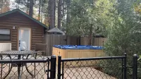 Hot Tub and Creek Access - Charming Cozy Retreat