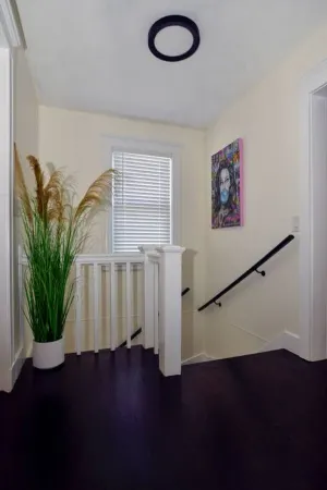 Modern Three Bedroom Condo - Near Boston Отели в г. Уэйкфилд