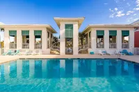 Stunning Lake Views and Resort-Style Amenities - Charming Coastal Retreat