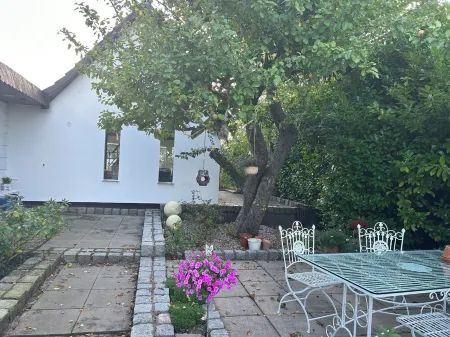 Apartment in the old captain's house Laboe