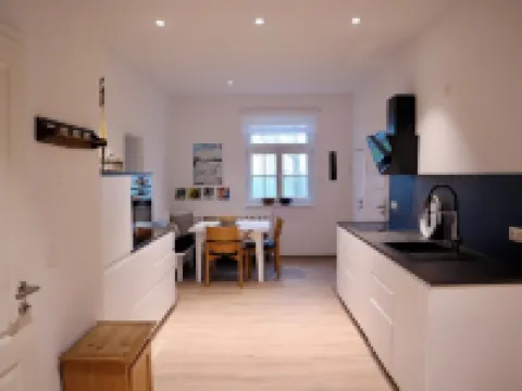 Stilvolle 5 Ferienwohnung in Historischem Gutshaus am Fluss mit Panoramablick レンツェンのホテル