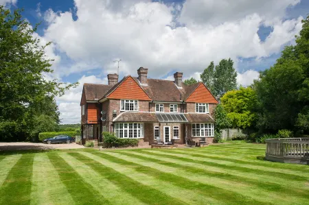 Claverton Hotel Отели в г. Седлскомб