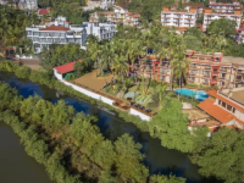 Lazy Lagoon, Baga A Lemon Tree Resort, Goa Hoteles en Baga