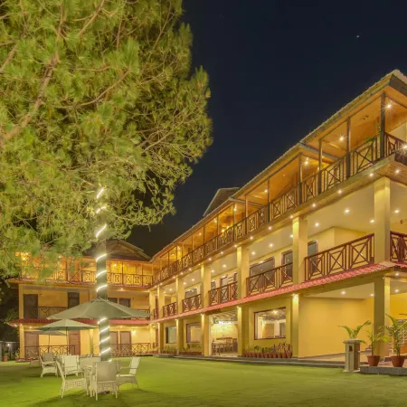 Summit Jungle Resort Отели в г. Паури-Гархвал