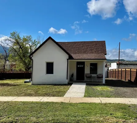 Kit Carson Bungalow: AC/Heat + Pets Free! Hôtels à : Trinidad