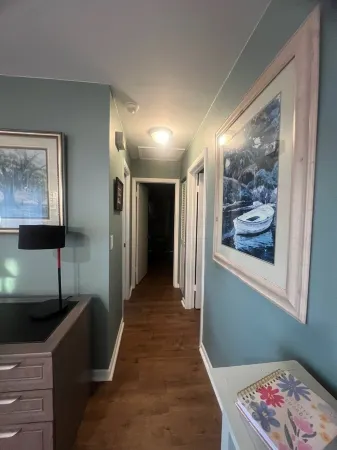 Cozy home on a fresh water canal 2-bedroom house in with high-speed WiFi Отели рядом с достопримечательностью «Кидстар Парк»