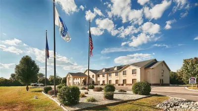 Baymont by Wyndham Albany Hotels in Cumberland County
