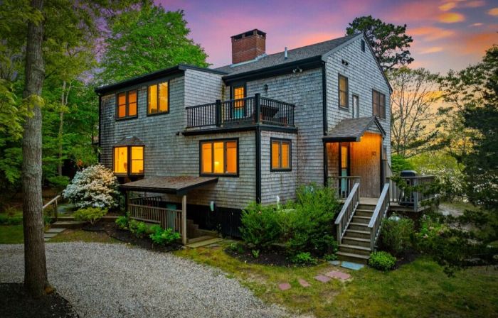 2 Acre Waterfront Home Overlooking Waquoit Bay with Spa and Swim Dock