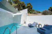 White Cliff Luxury Suites - Bintang 4