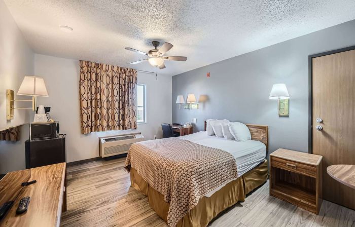 Travelodge by Wyndham Longmont