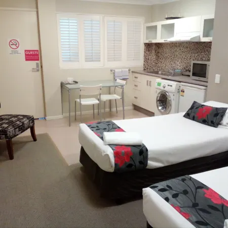 Brisbane Street Studios Отели в г. Аннерли