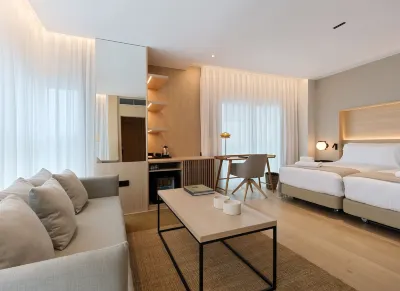 Zenit Coruña Hotels near Domus