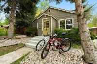 Charming Old Town Bungalow W/ Free Cruiser Bikes Hotels in Fort Collins