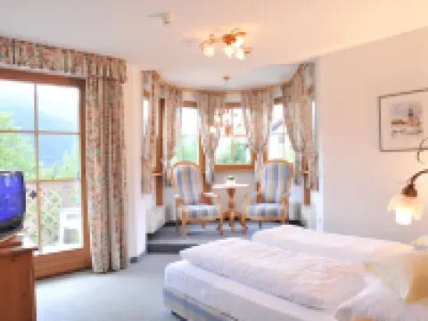 Turmhotel Gschwendt Hotels near Valle di Casies