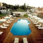 Nuevo Vista - Pools