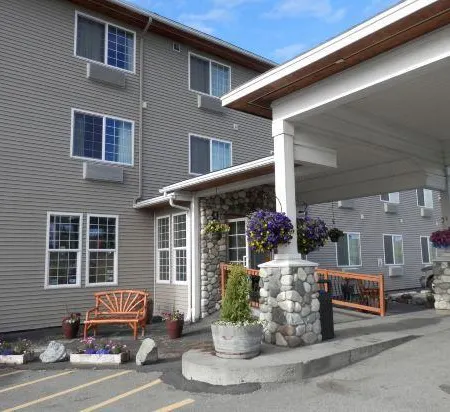 Grand View Inn & Suites