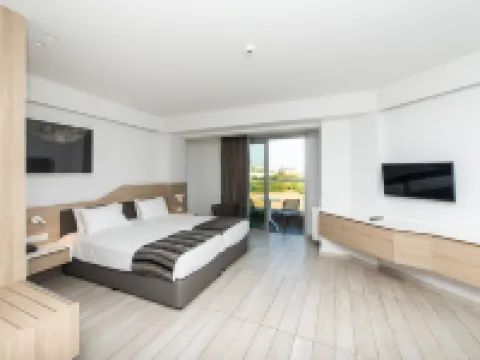 埃弗雷那海灘酒店 布達拉斯酒店