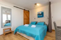 Pet-Friendly Escape by the Sea