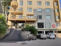 Holy River Hotel Hotels in Garhwāl