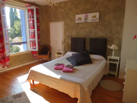 Domaine du Siestou Wine Resort & Spa Отели в г. Сиран