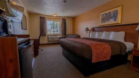 Thunderbird Lodge in Mitchell