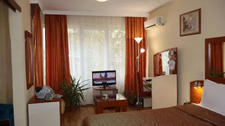 Hotel Palitra Отели в г. Варна