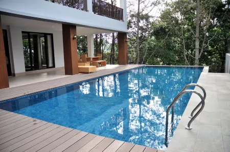 Atsuka Hill View Villa 8 Bedrooms with a Private Heated Swimming Pool Отели рядом с достопримечательностью «Wot Batu»