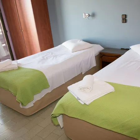 Petania Hotel & Apartments