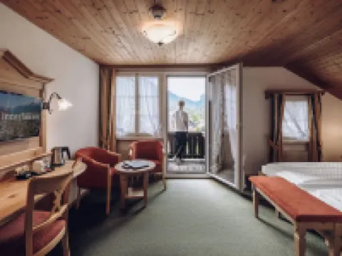 โรงแรมชาเล่ต์สวิส โรงแรมในอินเทอร์ลาเคิน