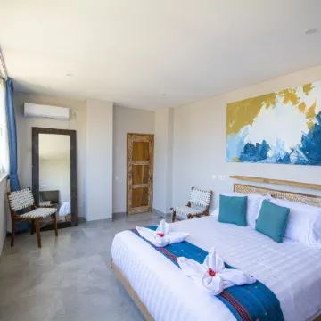 Harbour Komodo Hotel
