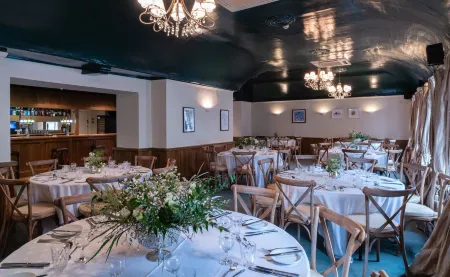 White Hart Inn Отели в г. Кроскомб