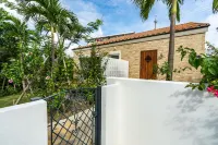 Miyakojima Villa Charles Hoteles en Miyakojima